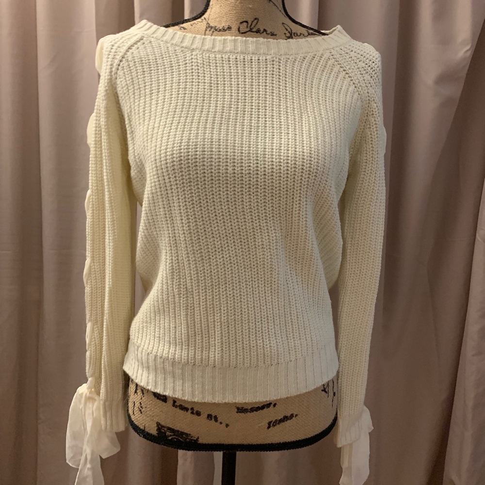 Cream knit sweater in Size Small
